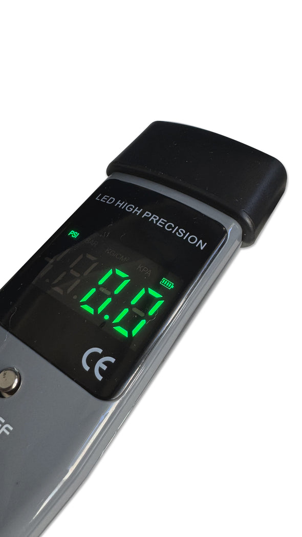 Rechargeable tire pressure guage مقياس ضغط الاطار القابل للشحن